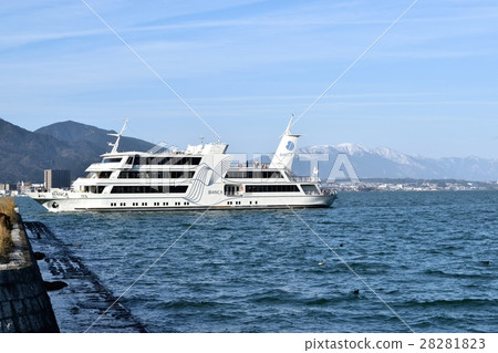 Lake Biwa and Hirayama Mountains 28281823