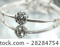 Round silver jewelery bracelet 28284754