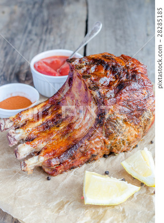 Grilled pork ribs 28285185