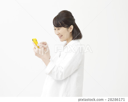 女性中間智能手機 女性中間智能手機 28286171