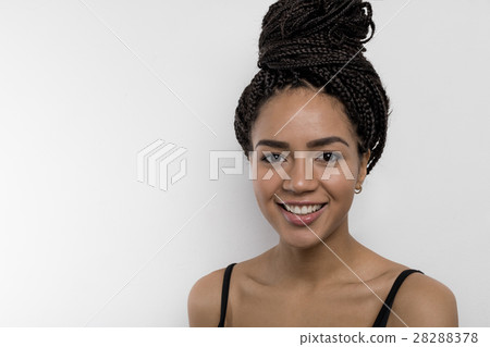 Portrait of a young beautiful woman smiling Portrait of a young beautiful woman smiling 28288378