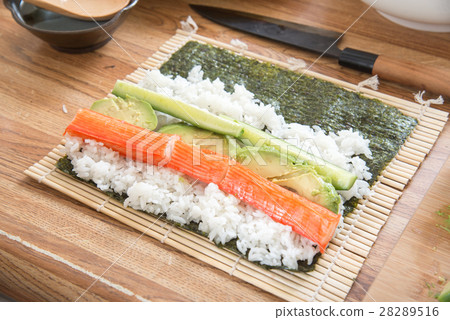 cooking roll sushi cooking roll sushi 28289516