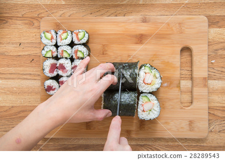 cooking roll sushi cooking roll sushi 28289543