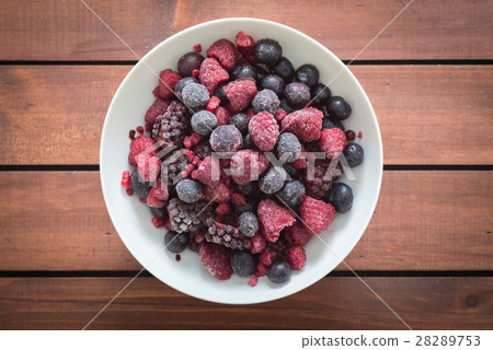 frozen berry mix 28289753