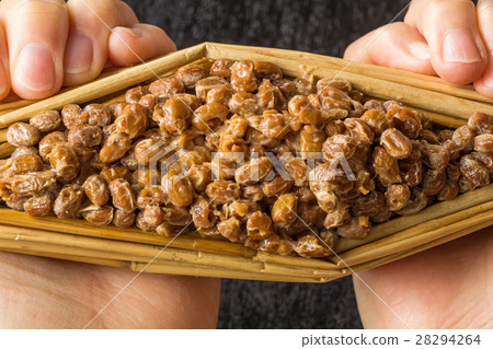Natto with straw (natto) Natto with straw (natto) 28294264