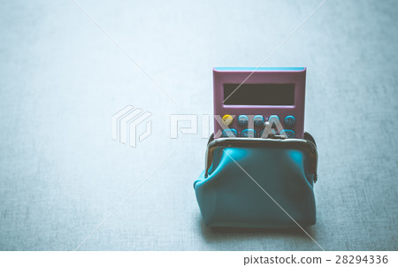 計算器和硬幣錢包 28294336