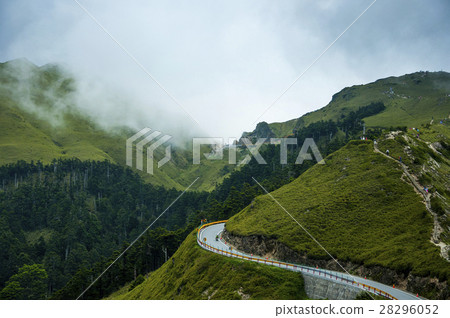 合肥山,高山公路,相思山,高山公路,相思山,山路 合肥山,高山公路,相思山,高山公路,相思山,山路 28296052