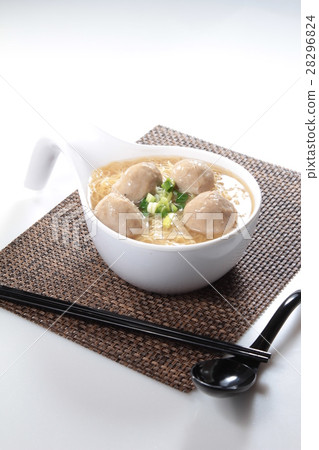 fish ball meat ball noodles 28296824