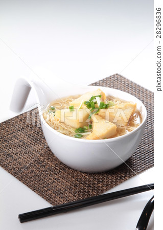 fish ball meat ball noodles fish ball meat ball noodles 28296836