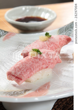 japanese beef belly sushi 28297004