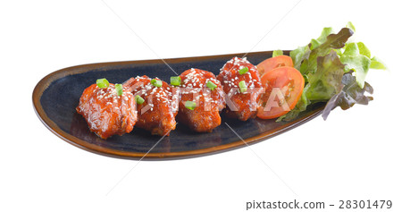 Chicken wings with sauce in ceramic plate 28301479
