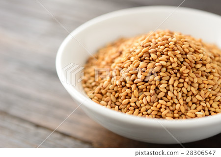 Sesame rice sesame paste Sesame rice sesame paste 28306547