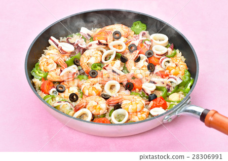 Can do at home "Paella like in frying pan (saffron is not used)". 28306991