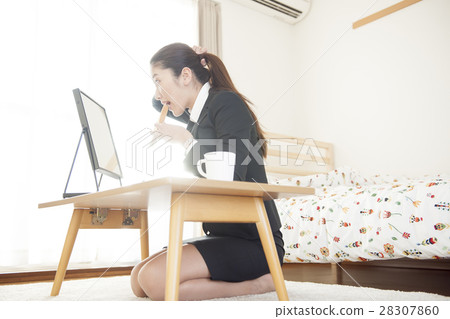 生活方式OL的繁忙的早晨 28307860