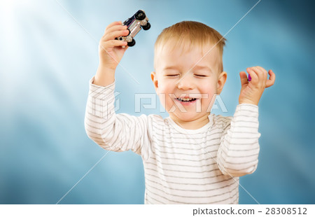 Portrait of a two years old child 28308512