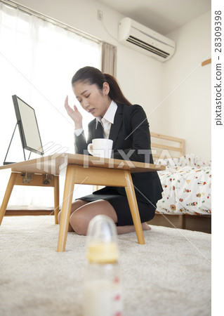 生活方式養育OL的繁忙的早晨 生活方式養育OL的繁忙的早晨 28309398