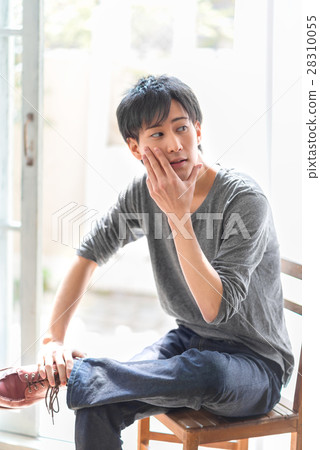 Young men lifestyle 28310055