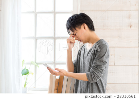 Young man lifestyle smartphone 28310561