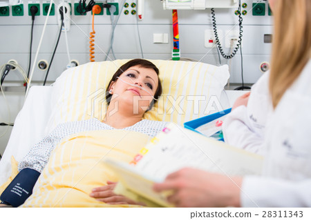 Physician at critical care unit of hospital  28311343