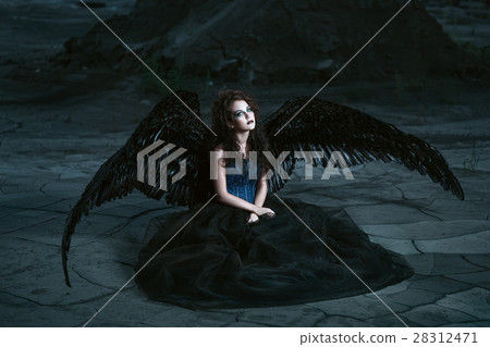 Angel with black wings 28312471