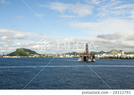 Brazil - Oil Rig In Guanabara Bay - Rio de Janeiro 28312791