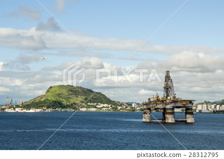 Brazil - Oil Rig In Guanabara Bay - Rio de Janeiro Brazil - Oil Rig In Guanabara Bay - Rio de Janeiro 28312795