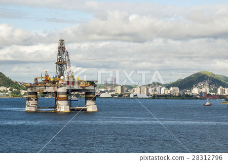 Brazil - Oil Rig In Guanabara Bay - Rio de Janeiro Brazil - Oil Rig In Guanabara Bay - Rio de Janeiro 28312796