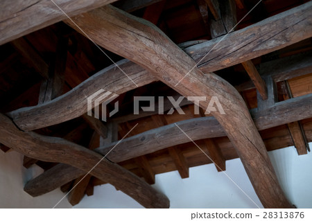 Curved beam of Hikone castle 28313876