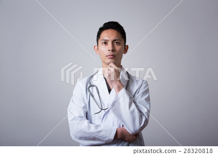 Medical staff (white coat) 28320818