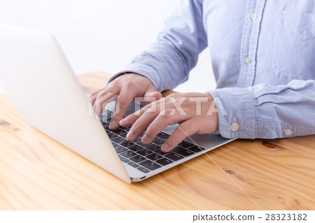 一個男人 28323182