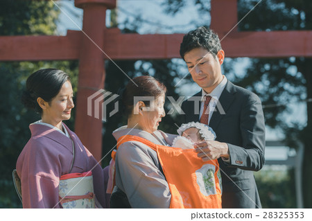 shrine visit, family, person 28325353