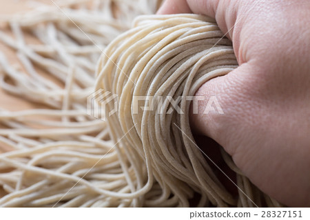 蕎麥麵和手 28327151