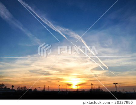 Chemtrails in the sky 28327990