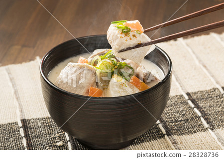 Sesame sauce 28328736