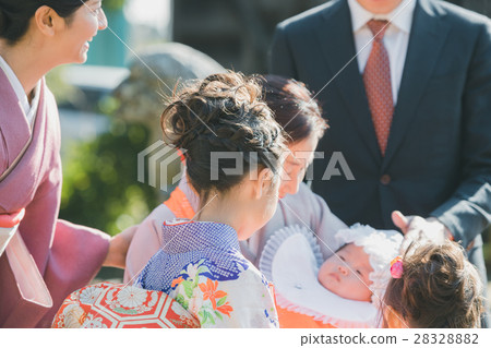 shrine visit, family, baby 28328882