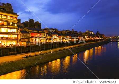 鴨川冰箱地板 28329823