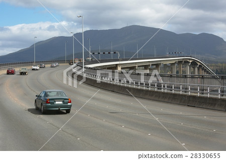 Traffic on Tasman Bridge, Hobart 28330655