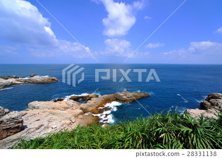 Climbing ground northeast corner coast 28331138