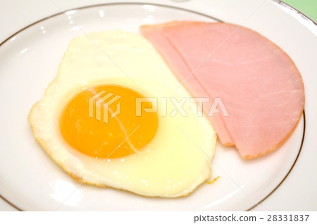 Delicious Yudama Yakin and Ham breakfast 28331837