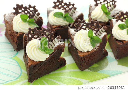 Classical Chocolat Classical Chocolat 28333081