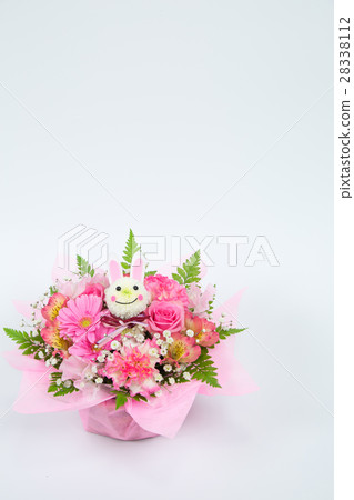 Arrangement of rabbits 28338112