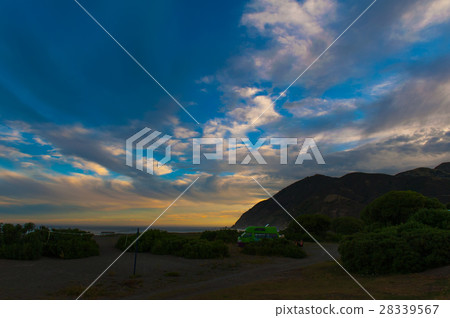 Campervan at Peketa Beach, Kaikoura, New Zealand 28339567