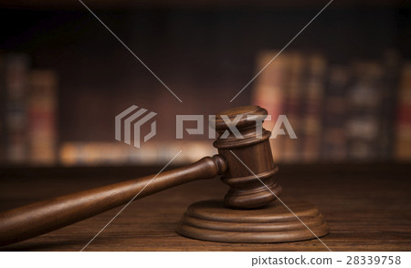 law theme, mallet of the judge, justice scale 28339758