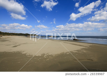 Shimanto City Shoumi Surf Beach，Kochi Prefecture 28339987