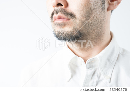 中間的男性鬍子 中間的男性鬍子 28340276