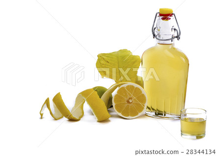 Artisanal Lemon Liqueur of Sardinia Artisanal Lemon Liqueur of Sardinia 28344134