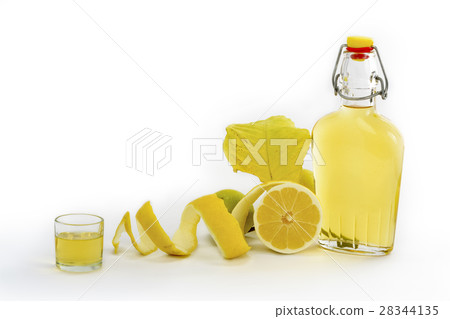 Artisanal Lemon Liqueur of Sardinia Artisanal Lemon Liqueur of Sardinia 28344135