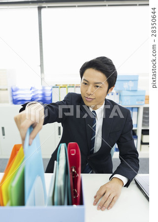 中等業務 28350644