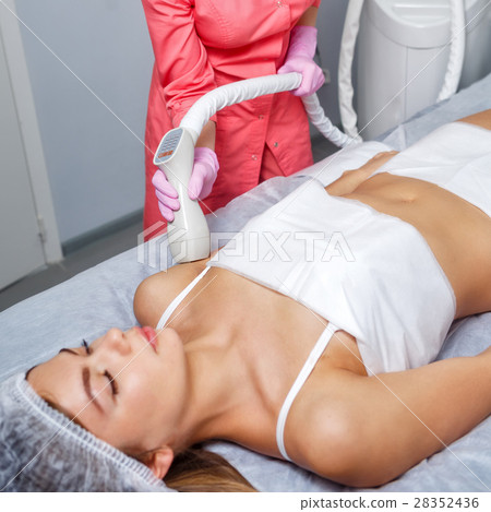 Vacuum massage. Hardware cosmetology. 28352436