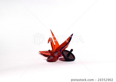 橙色折疊起重機和框架 28352902